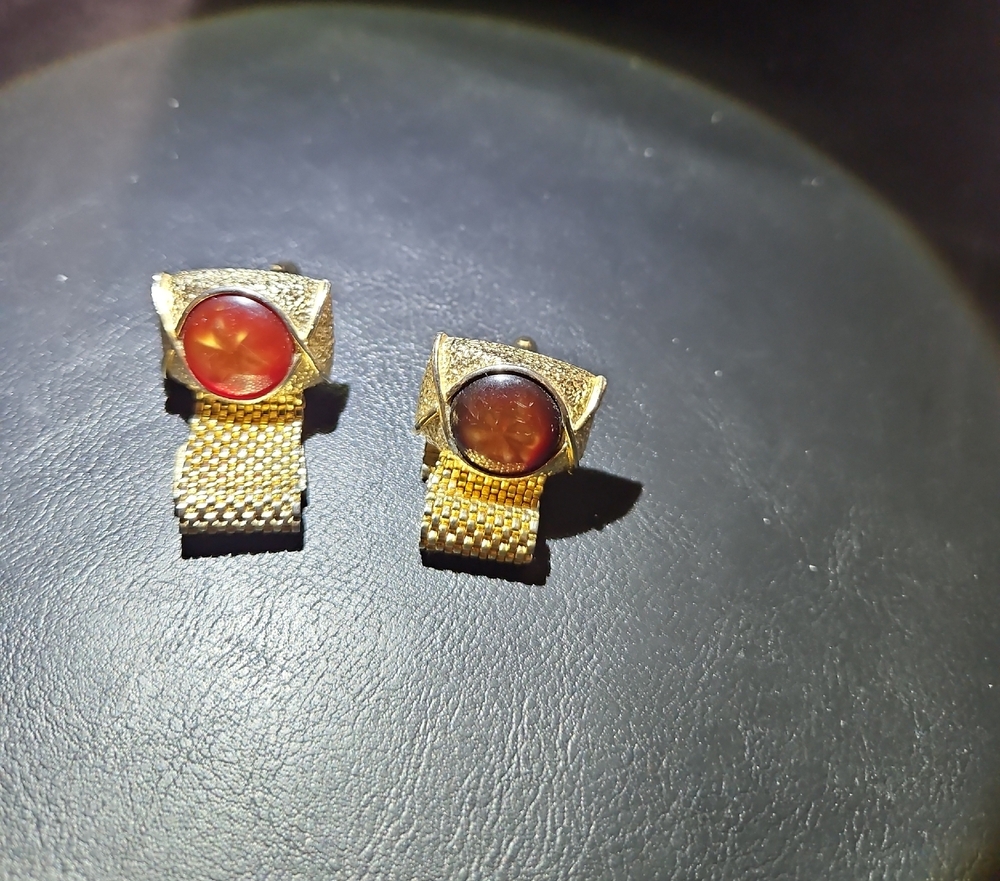 SWANK Moonglow Vintage Cufflinks